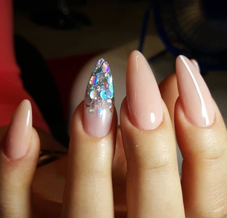 Manicure for Almond Shaped Nails