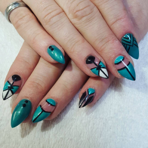 35 Alluring Line Nail Designs To Try – NailDesignCode