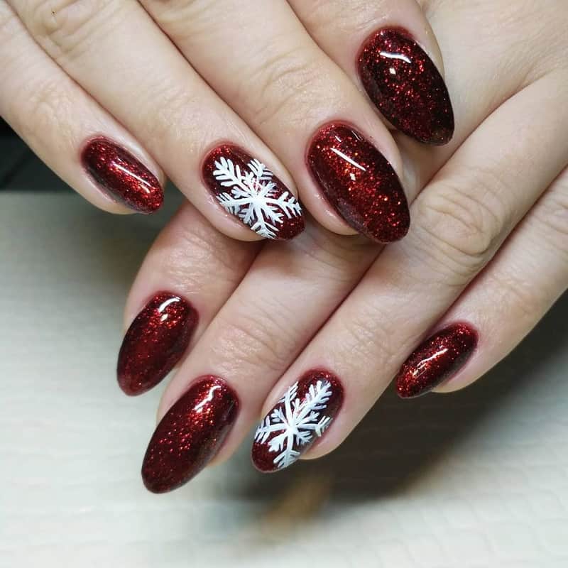 maroon christmas nails