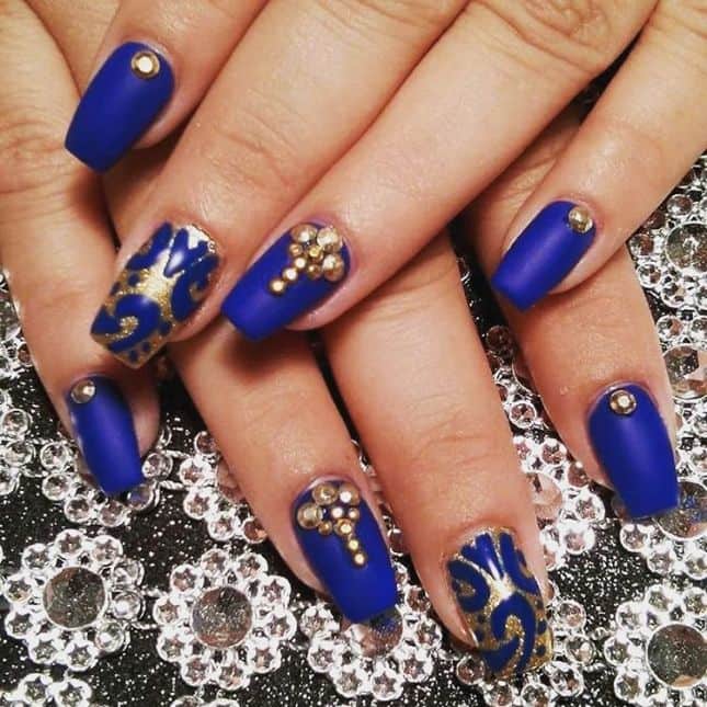 Hottest Royal Blue Nail Ideas For Naildesigncode