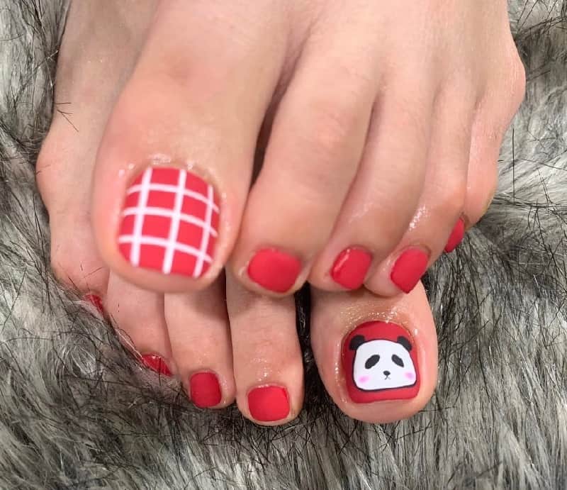 panda toe nail designs