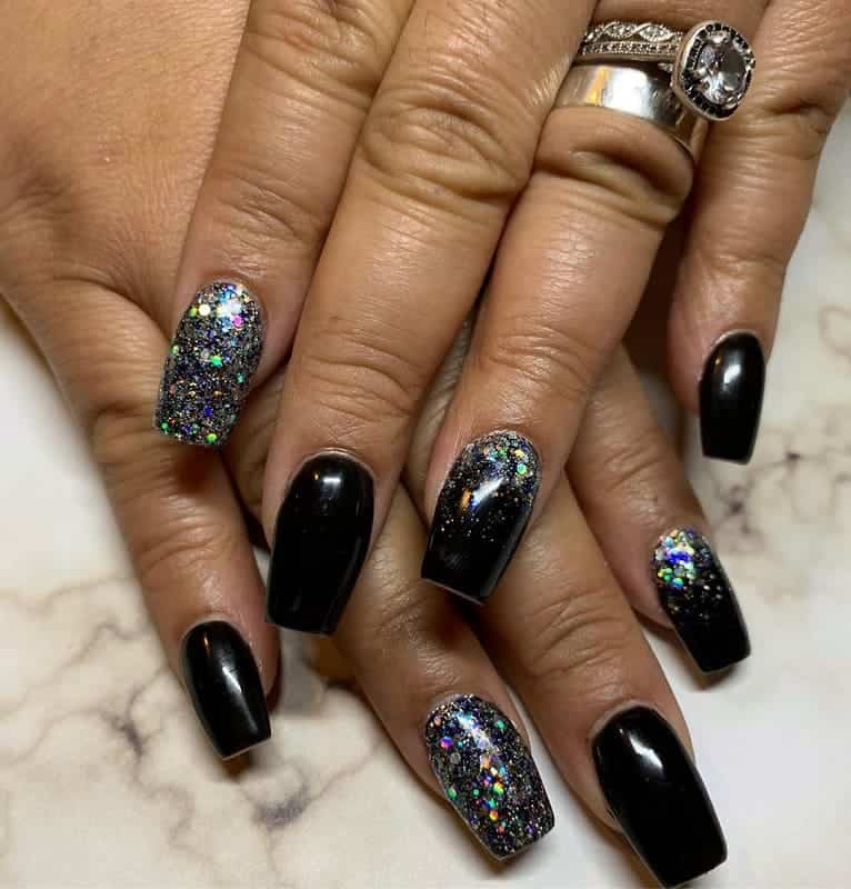 25 Elegant Black & Silver Nail Designs in 2021 NailDesignCode