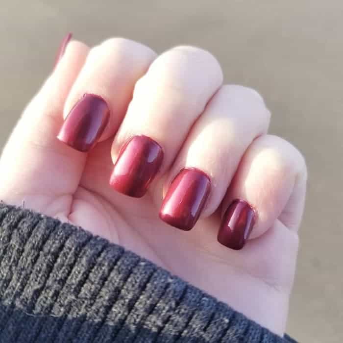 maroon square nails