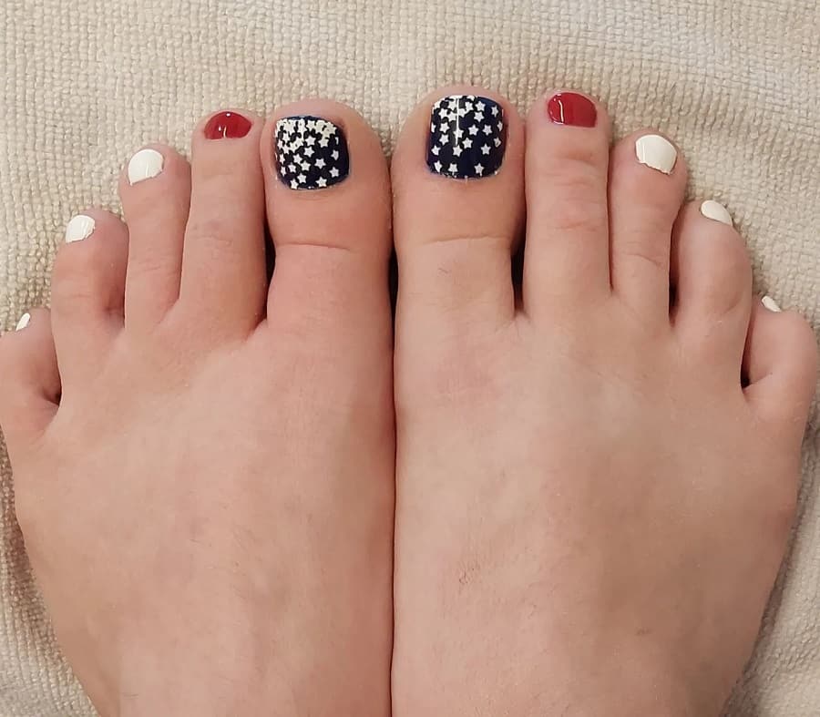 patriotic toe nails