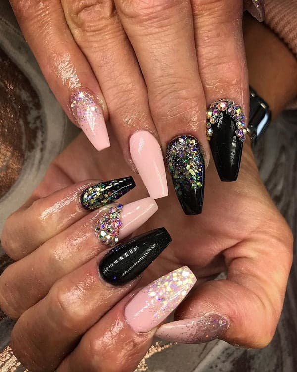 31 Hot Pink And Black Nail Designs For A Unique Look In 21