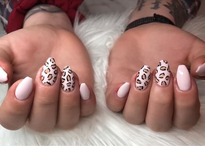 black cheetah nail design