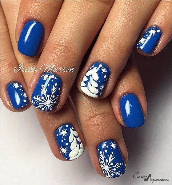 Snowy Blue Winter Nail Art