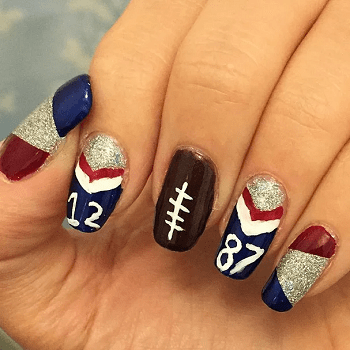 25 Awesome Football-themed Nail Designs – NailDesignCode
