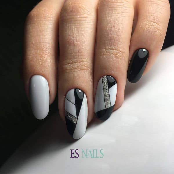 30 Stunning Round Nail Design Ideas