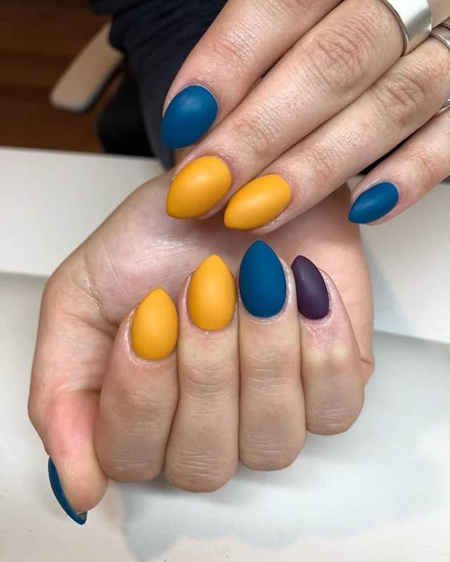 Short Almond Acrylic Nails: 15 Wondrous Ways to Flaunt