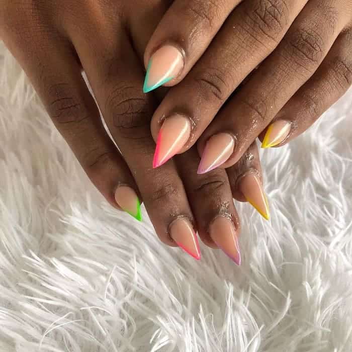 short nude stiletto nails