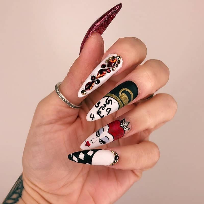 alice in wonderland gothic nail art