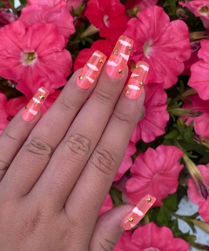 33 Simple Yet Gorgeous Clear Nail Designs (2023 Guide)