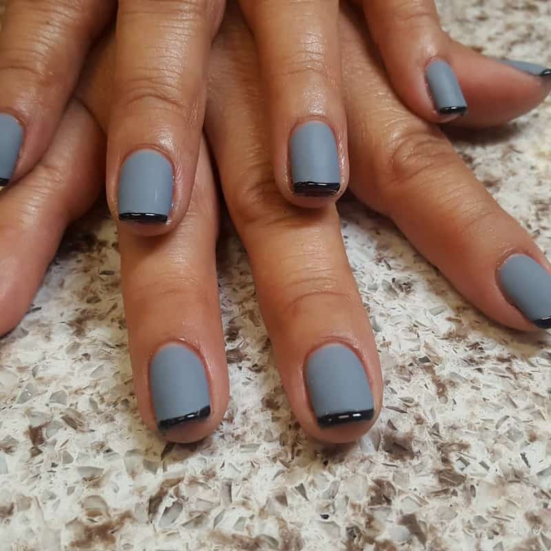 grey nails with black tips