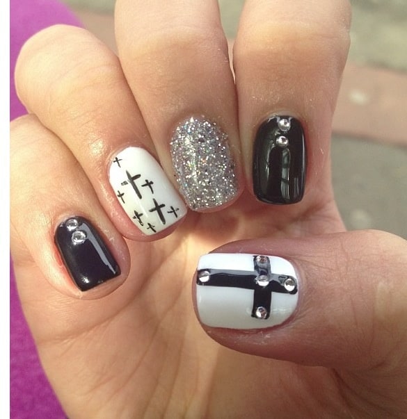 25 Cross Nail Designs To Uphold Your Christianity – NailDesignCode