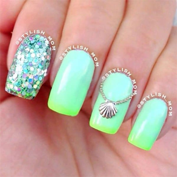 Beach Nail Design With Glitters