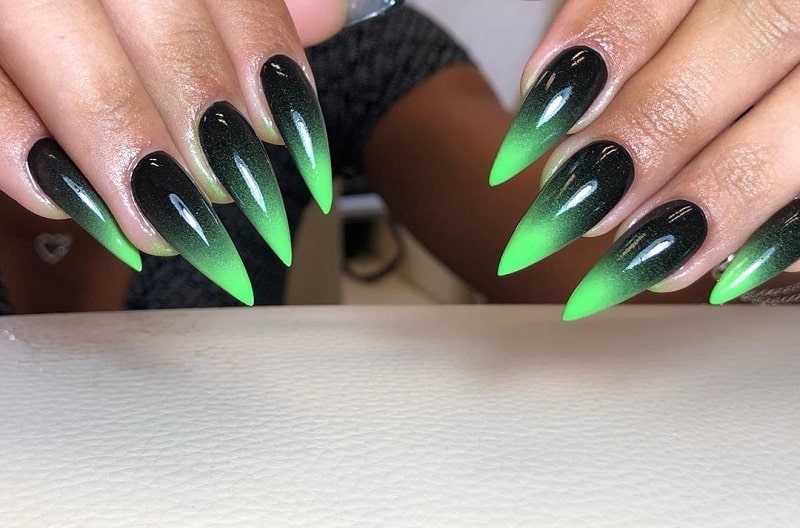 Trending Airbrush Nail, 🖤 Easy Nail Design