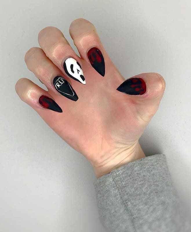 hand painted halloween nail design