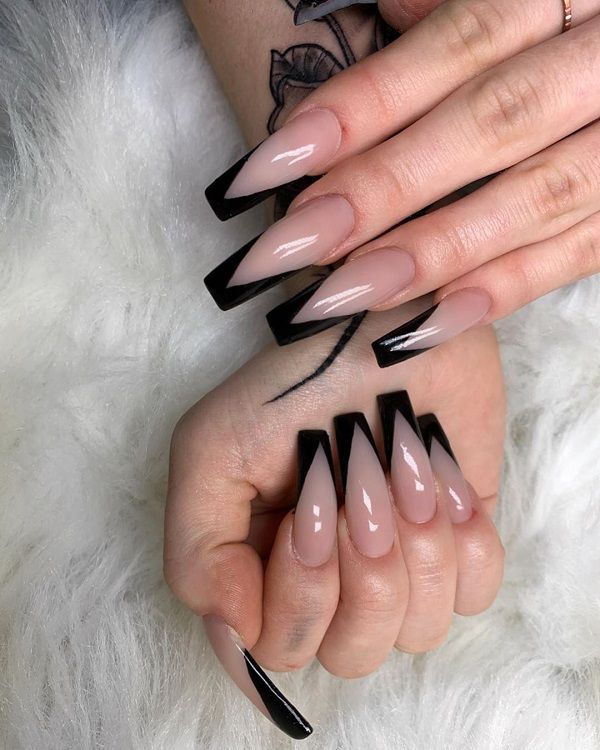 Black Tip on Coffin Nails 