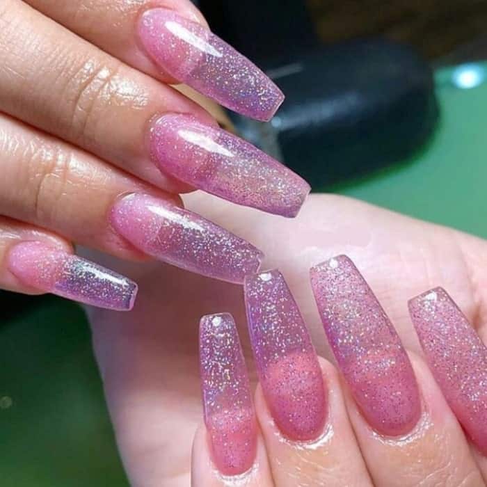 33 Simple Yet Gorgeous Clear Nail Designs (2022)