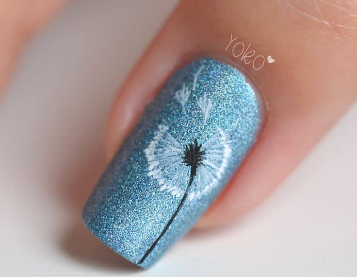 Glittery Dandelion Nail Art