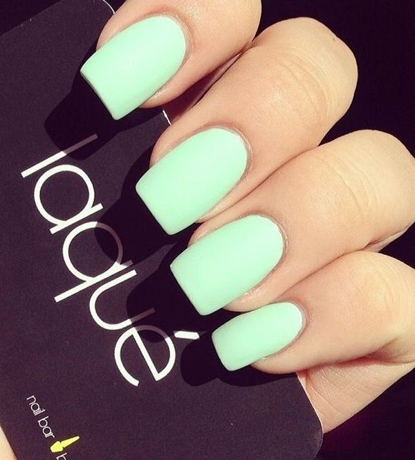 mint green nails matte