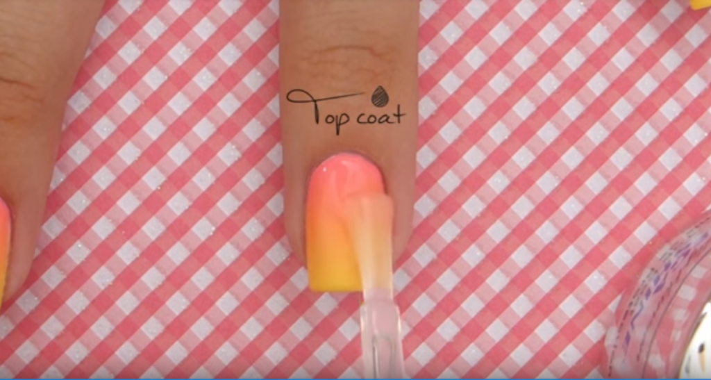 top coating ombre nail