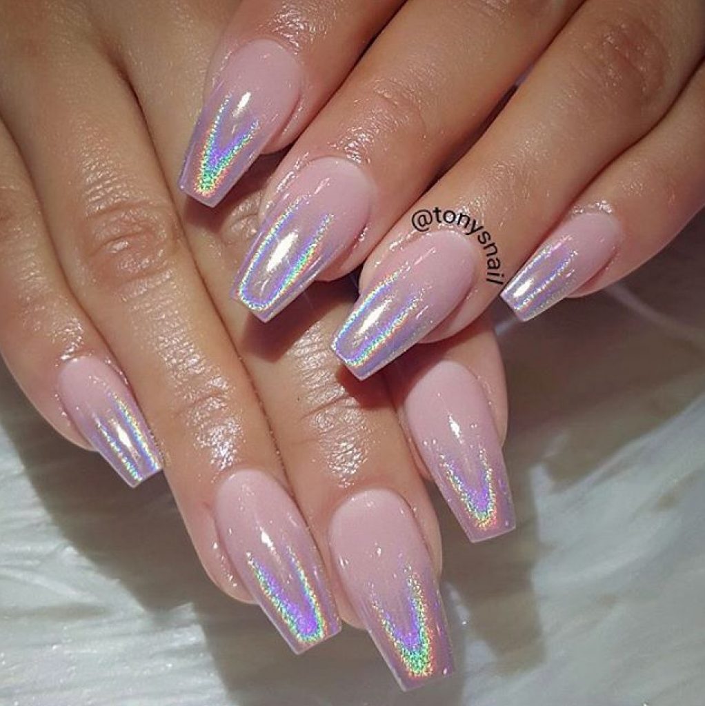 35 Awesome Holographic Nail Designs To Copy 2020 Naildesigncode