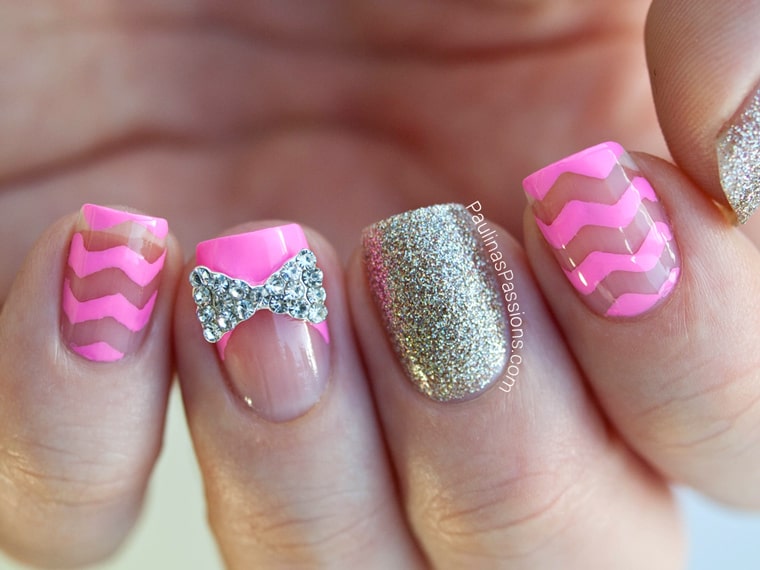 clear chevron nail with bow