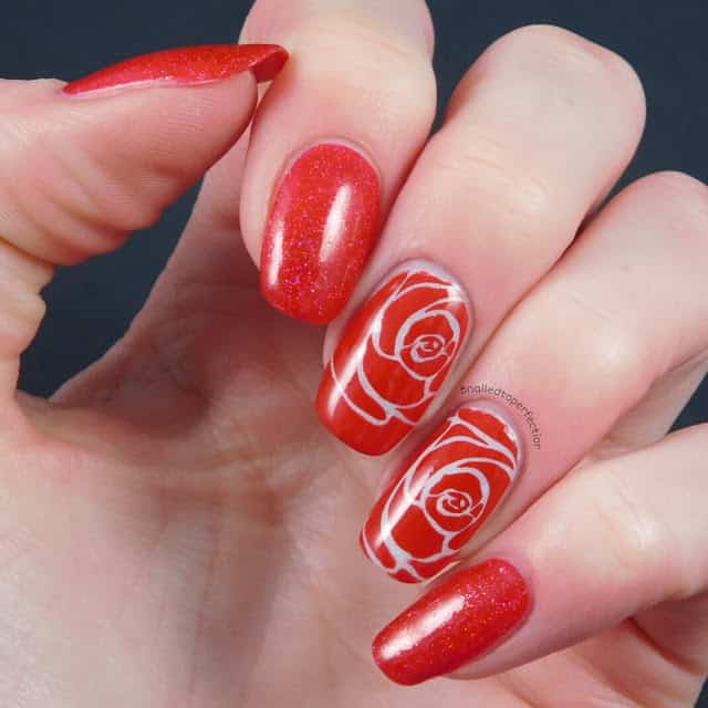 red rose nail art