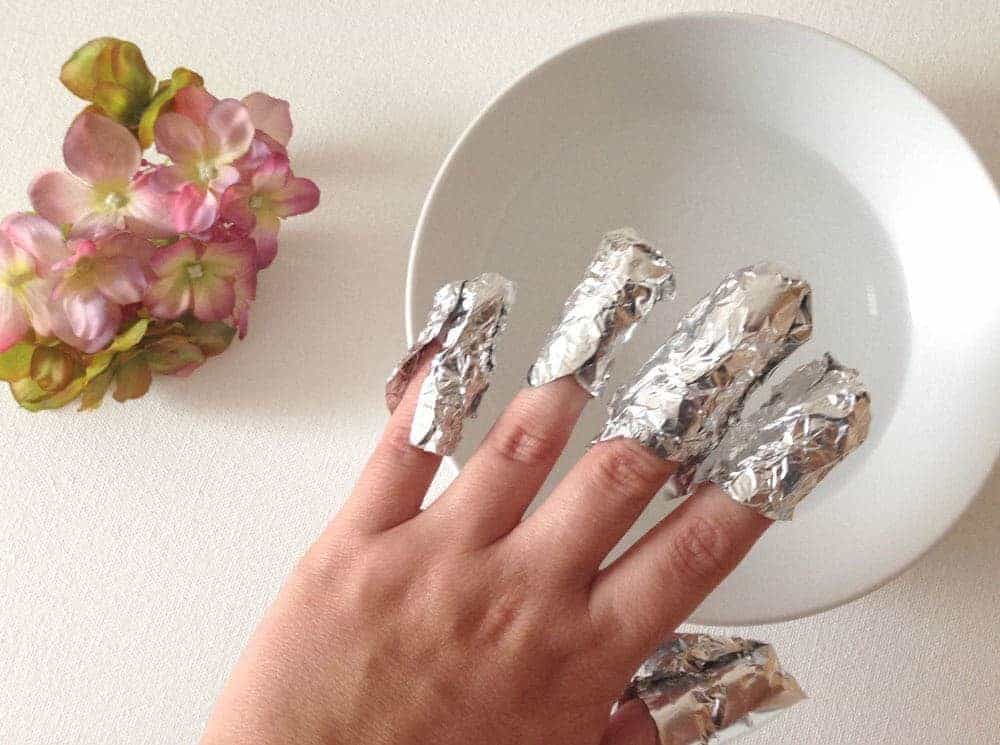 Taking Off fake Nails Using Foil Paper