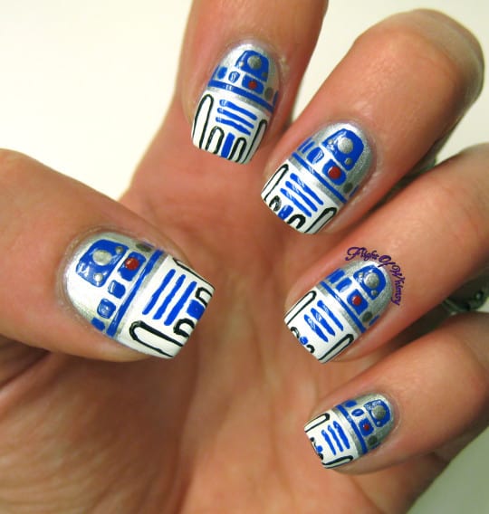 R2-D2 droid star wars nail