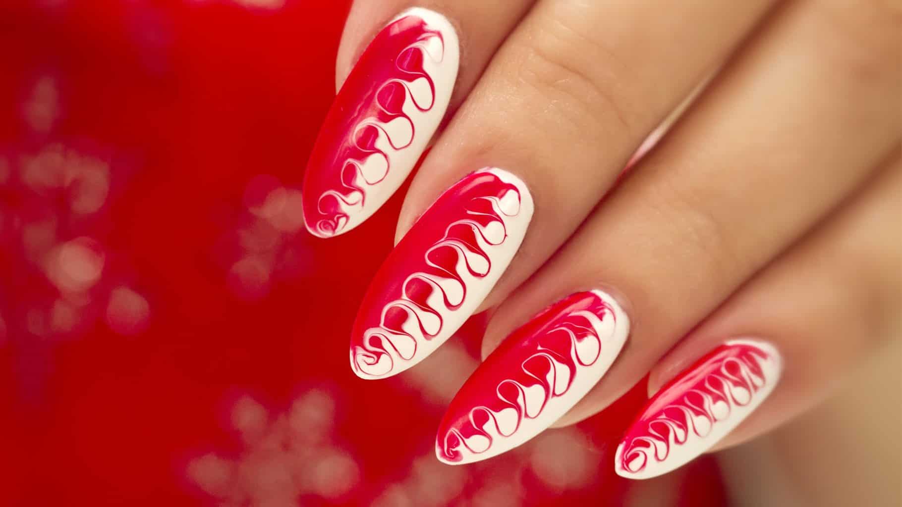 5. Minimalist Swirl Nail Art Ideas - wide 3