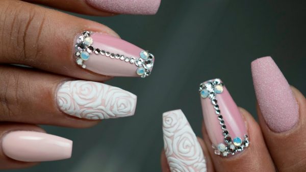 25 Rose Nail Art to Adorn Your Pretty Nail – NailDesignCode