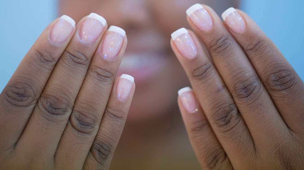 silk wrap nail pros & cons