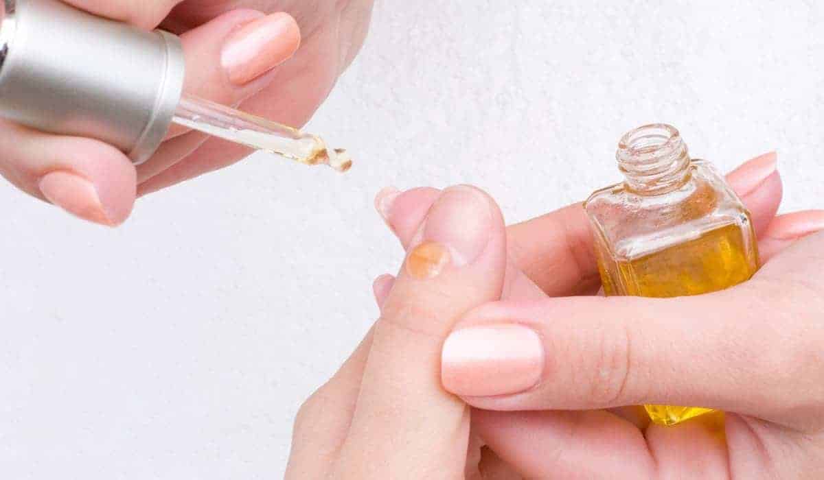Cuticle Oil: How It Helps You to Get Perfect Nails