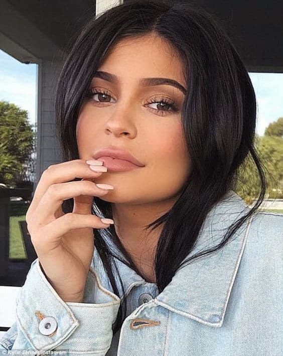 Kylie jenner's nude nails
