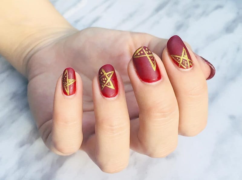 25 Flattering Red And Gold Nail Designs for 2024
