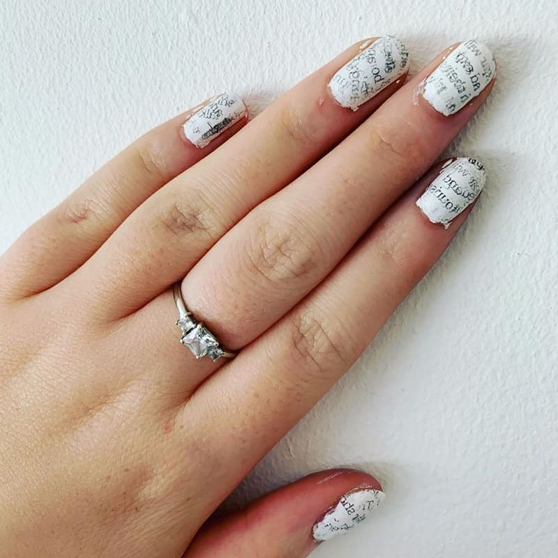 newspaper nail art with water