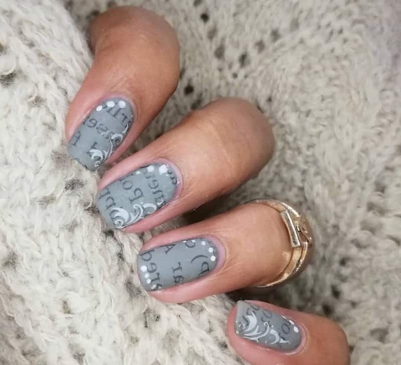 newspaper nail art