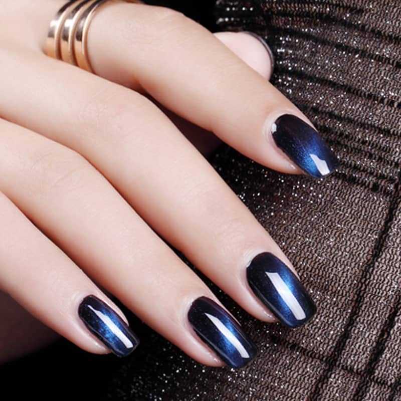 blue cat eye nails