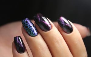 Short, oval-shaped nails with a glossy finish.