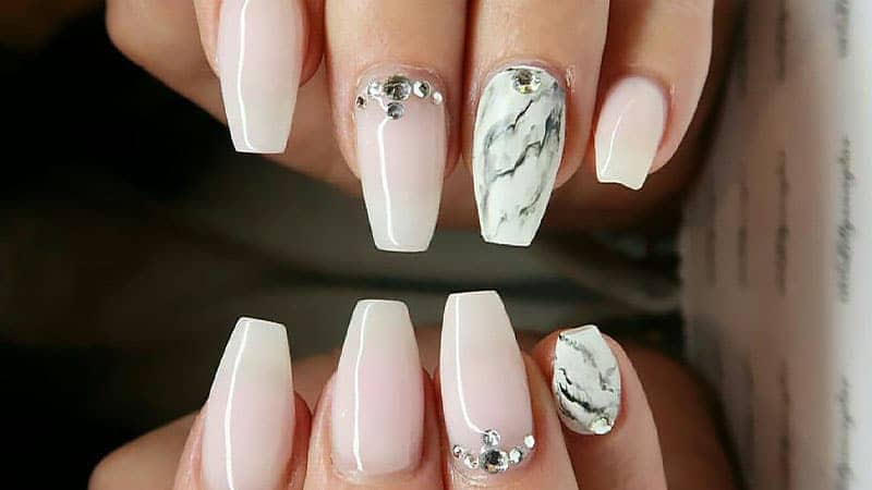 classy short coffin nail design