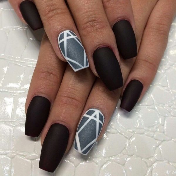 30 Short Coffin Nail Ideas To Inspire Your Next Mani Naildesigncode 5333