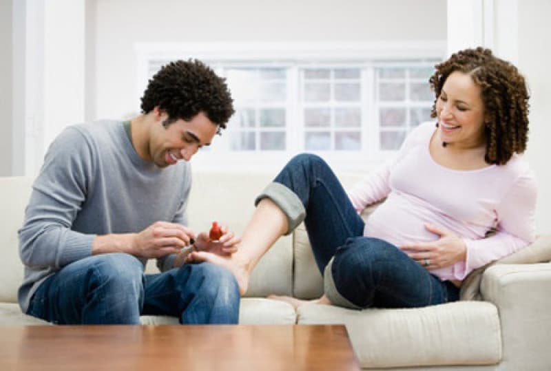 is-it-safe-to-use-nail-polish-and-remover-during-pregnancy