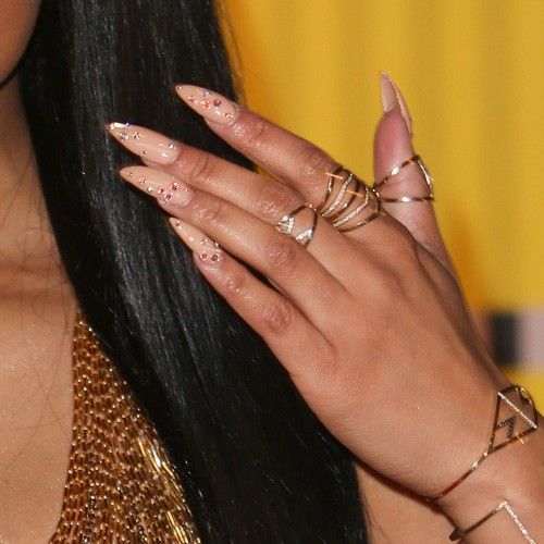 nicki minaj Stiletto Nails