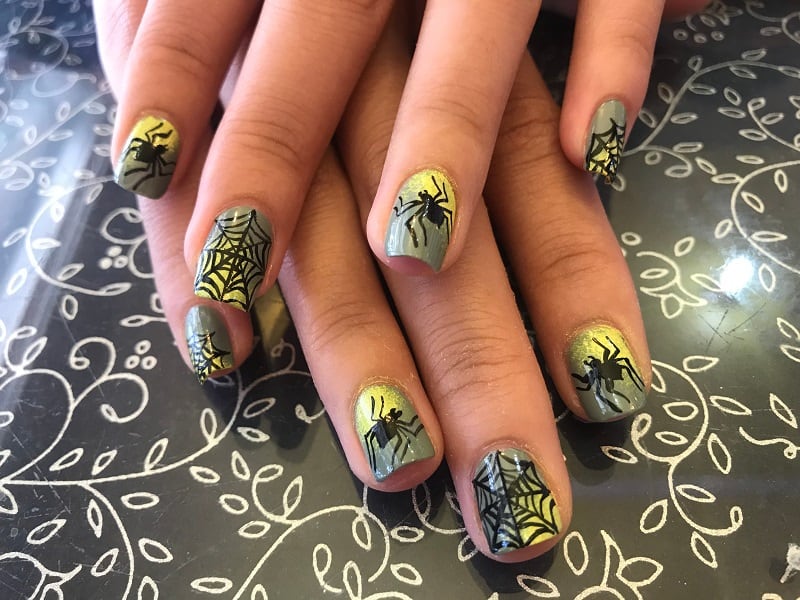 gel nail spider designs