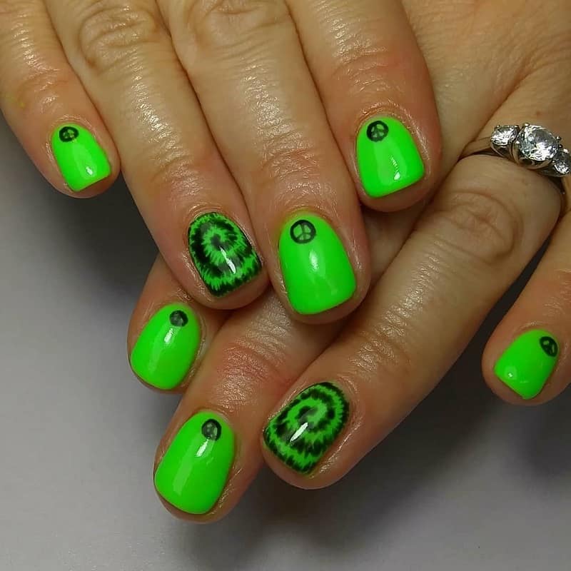 hippie gel nail designs