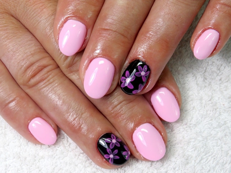 round gel nail design