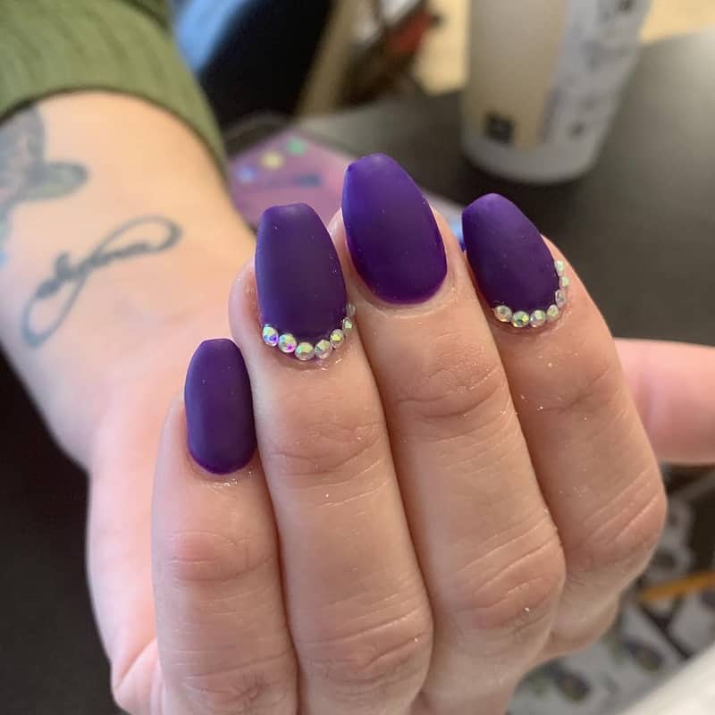 30 Short Coffin Nail Ideas To Inspire Your Next Mani Naildesigncode